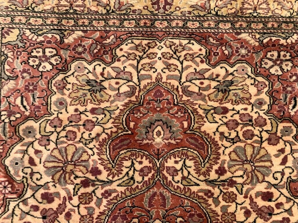 Vintage Turkish Rug 211x147 cm shabby carpet Central Anatolian Medium