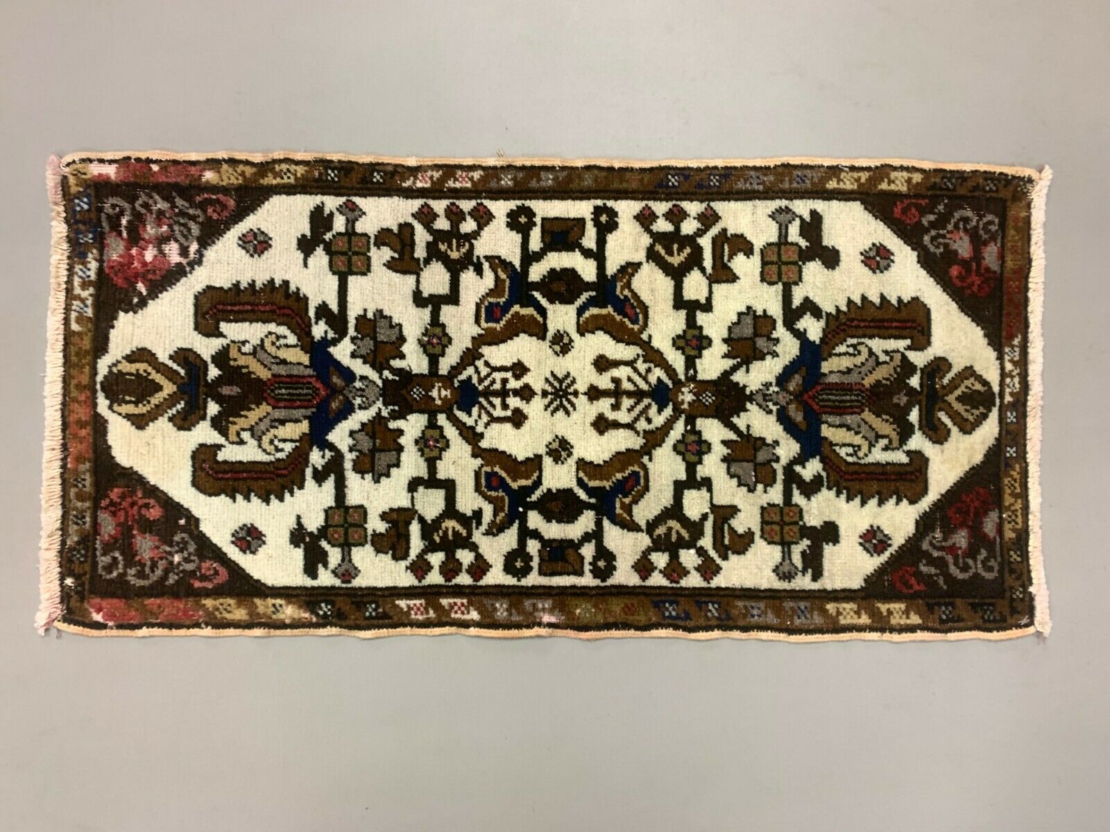 Small Vintage Turkish Rug 95x45 cm, Short Runner, Tribal, Shabby Chic Antiques:Carpets & Rugs kilimshop.myshopify.com