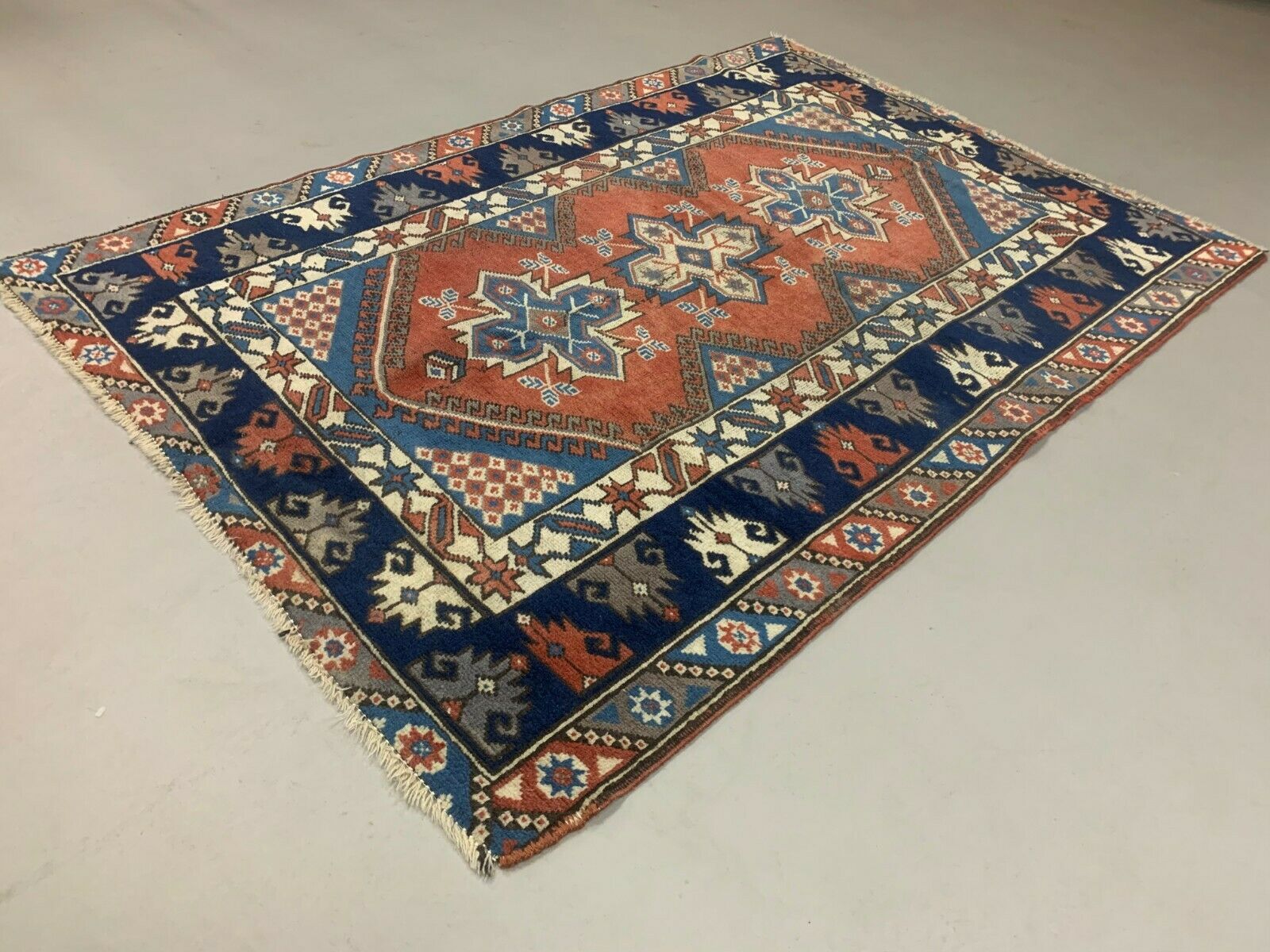Vintage Turkish Tribal Rug veg dye 175x118 cm Antique Turkish Carpet kilimshop.myshopify.com