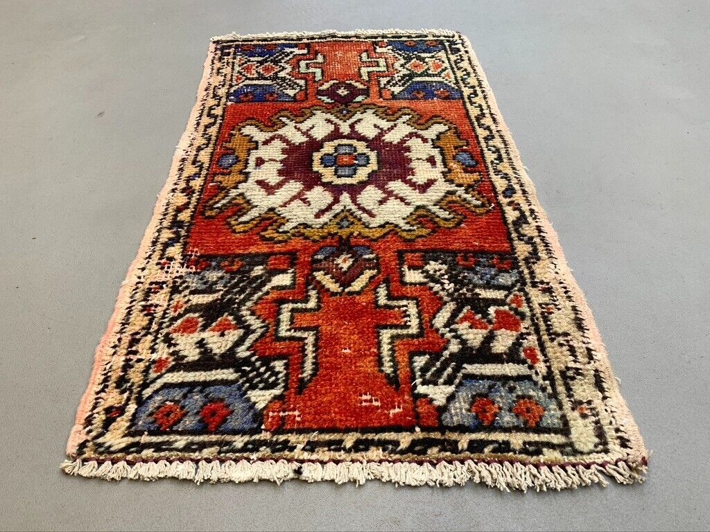 Small Vintage Turkish Rug 84x45 cm, Short Runner, Tribal, Shabby, Mini Carpet