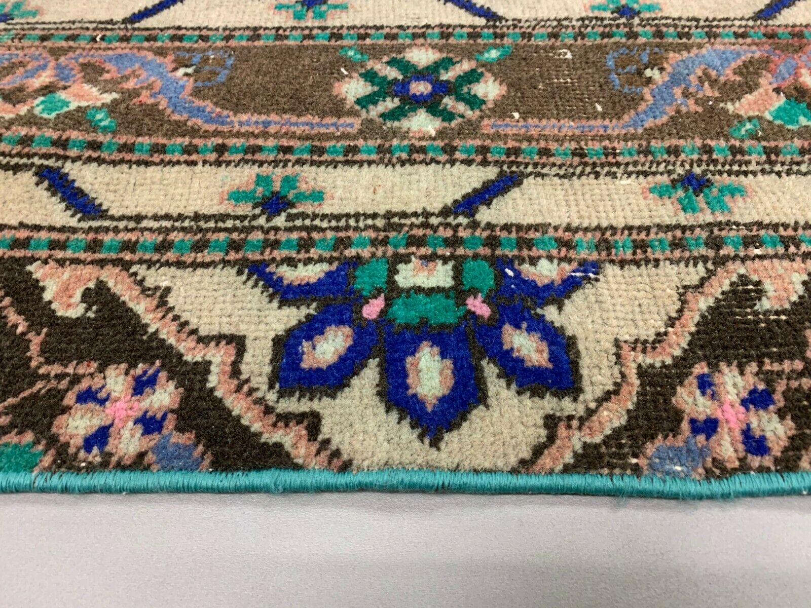 Distressed Turkish Rug 110x74 cm Vintage Shabby, Tribal Red, Green, Brown Small kilimshop.myshopify.com