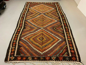Vintage Turkish Bakhtiari Kilim 313x186 cm Kelim Wool Rug Large Red, Black Brown kilimshop.myshopify.com