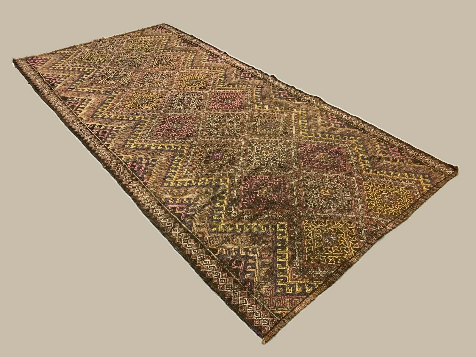 Vintage Turkish Kilim Rug 300x149 cm shabby wool Kelim Large Black Pink Beige