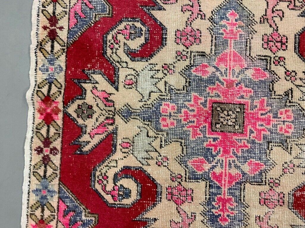 Vintage Turkish Oushak Rug 225x130 cm shabby carpet Ushak Region Medium