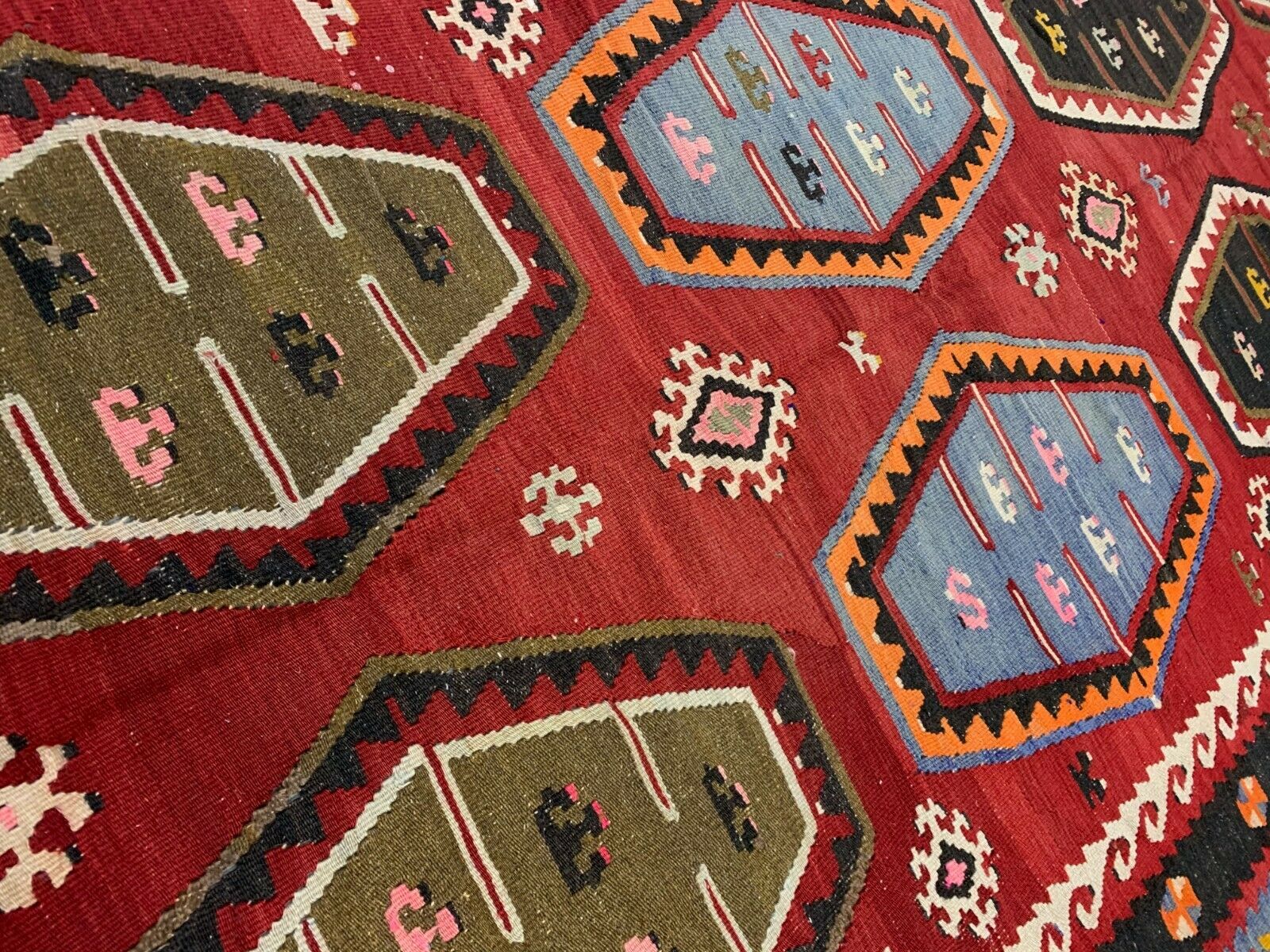 Vintage Turkish Kilim 280x150 cm, Antique Kelim Rug Large Red, Black kilimshop.myshopify.com