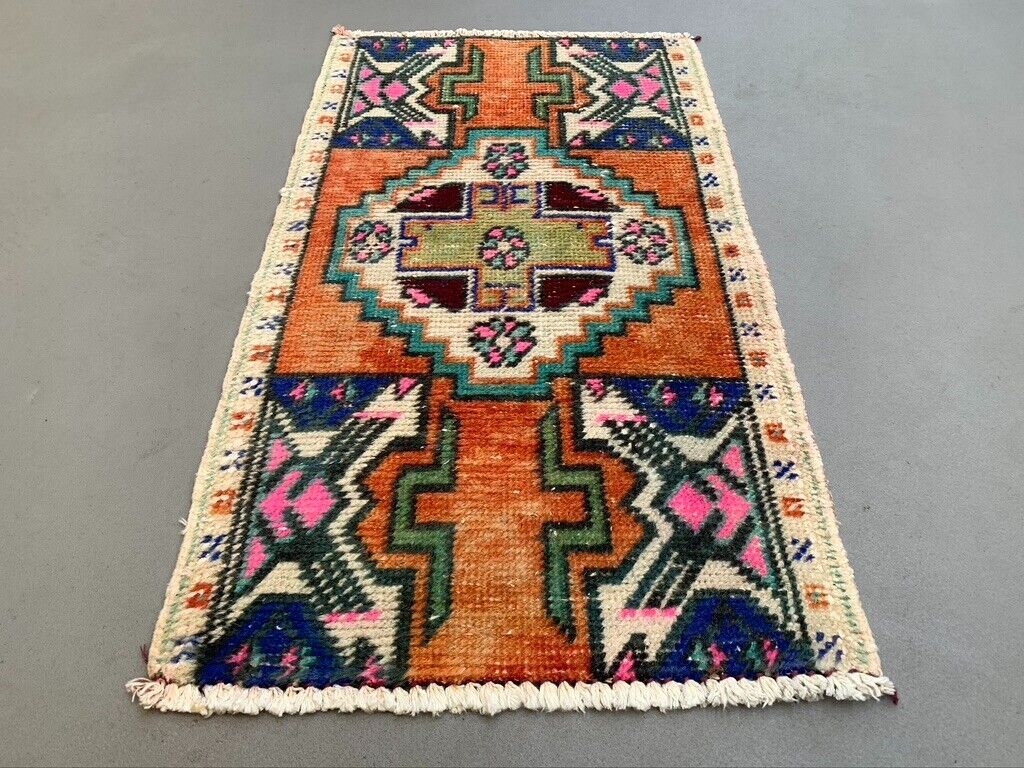 Small Vintage Turkish Rug 81x46 cm, Short Runner, Tribal, Shabby, Mini Carpet