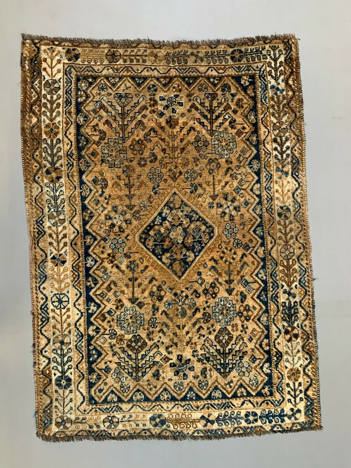 Vintage Tribal Rug 160x114 cm, medium, oriental Carpet truly Shabby Chic