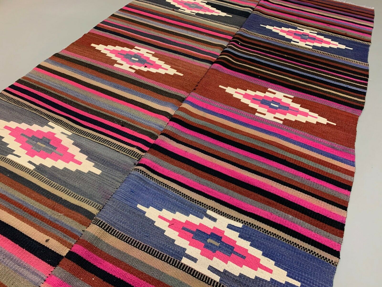 Vintage Turkish Kilim 270x160 cm wool kelim rug Large Purple, Pink, Black kilimshop.myshopify.com