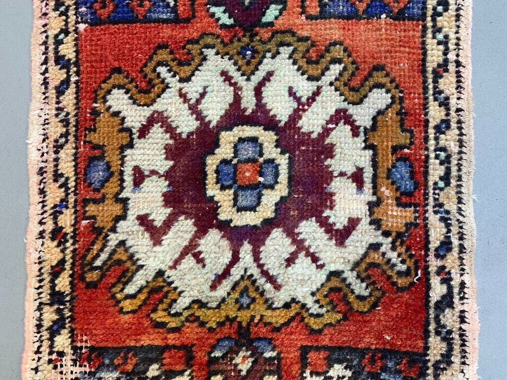 Small Vintage Turkish Rug 84x45 cm, Short Runner, Tribal, Shabby, Mini Carpet