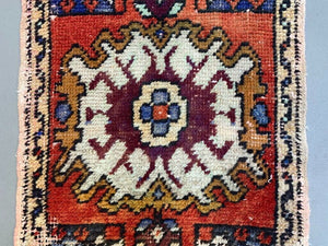 Small Vintage Turkish Rug 84x45 cm, Short Runner, Tribal, Shabby, Mini Carpet