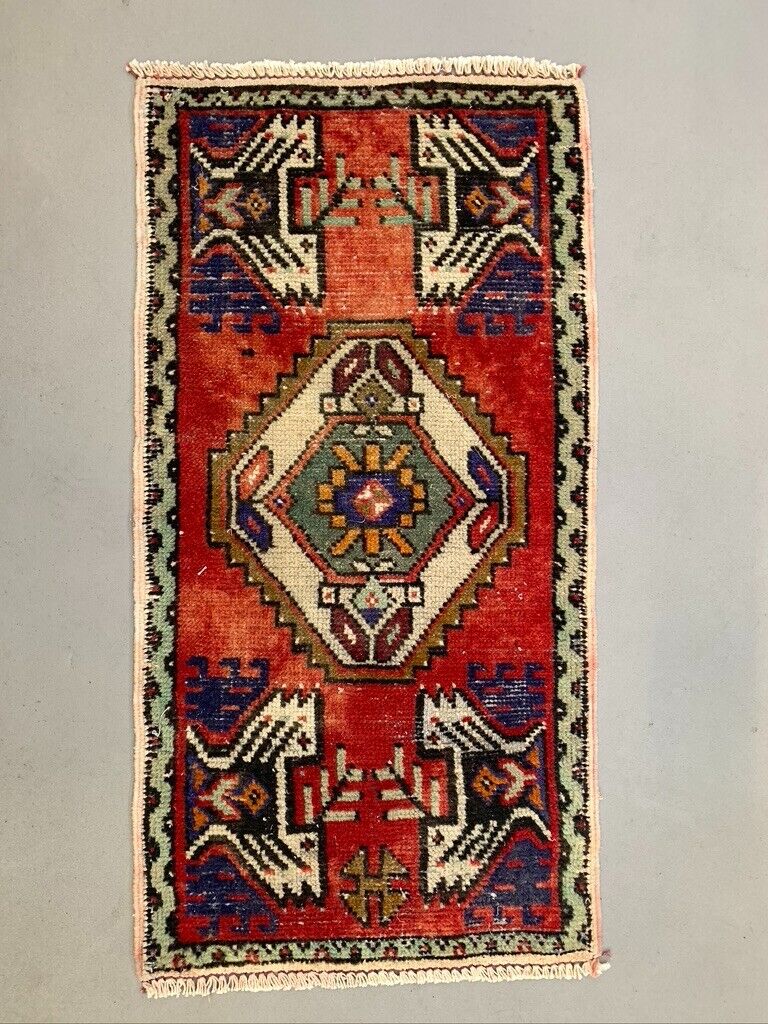 Small Vintage Turkish Rug 99x50 cm, Short Runner, Tribal, Shabby, Mini Carpet