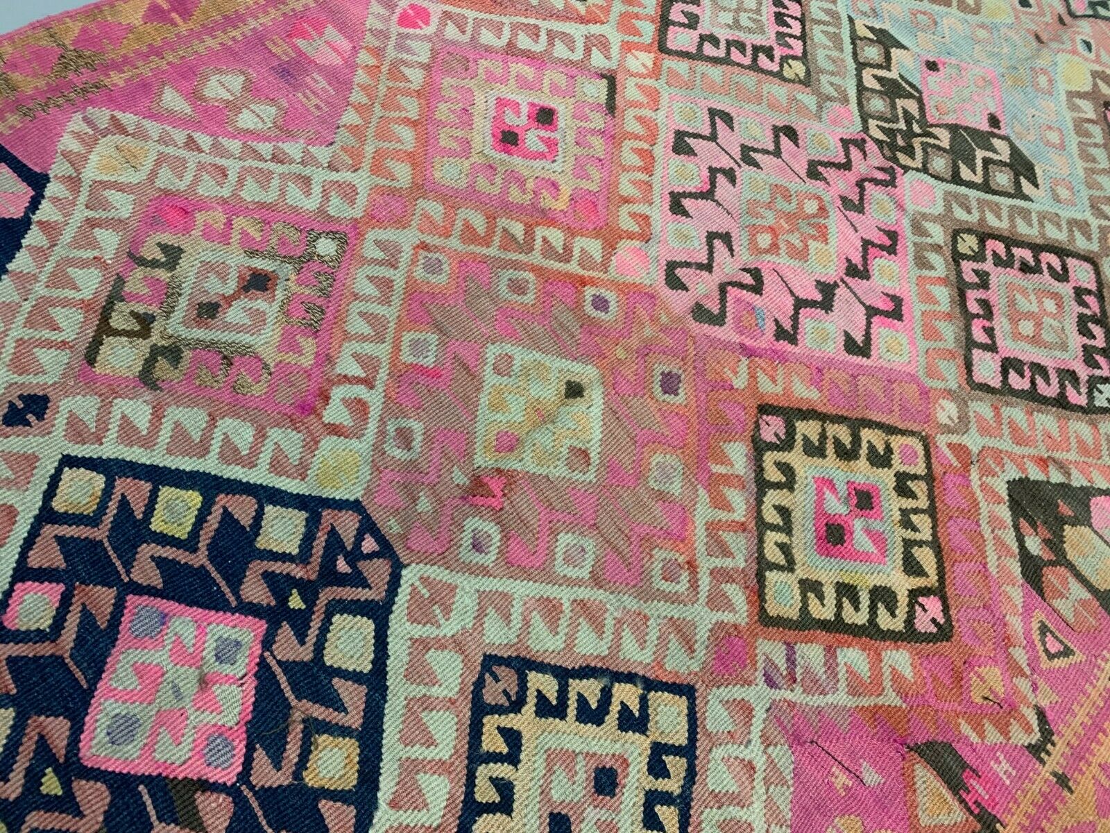 Vintage Turkish Kilim 453x130 cm Wool Kelim Rug Large Wide Runner Pink, Black kilimshop.myshopify.com