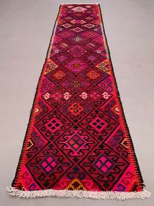 Old Turkish Kilim Runner 375x82 cm, Vintage Kelim Rug, Long and Narrow