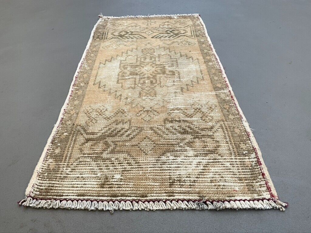 Small Vintage Turkish Rug 97x49 cm, Short Runner, Tribal, Shabby, Mini Carpet