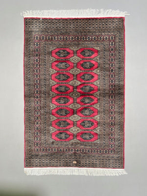 Fine Vintage Pakistani Rug, 195x124 cm Turkoman Bokhara Beige Medium