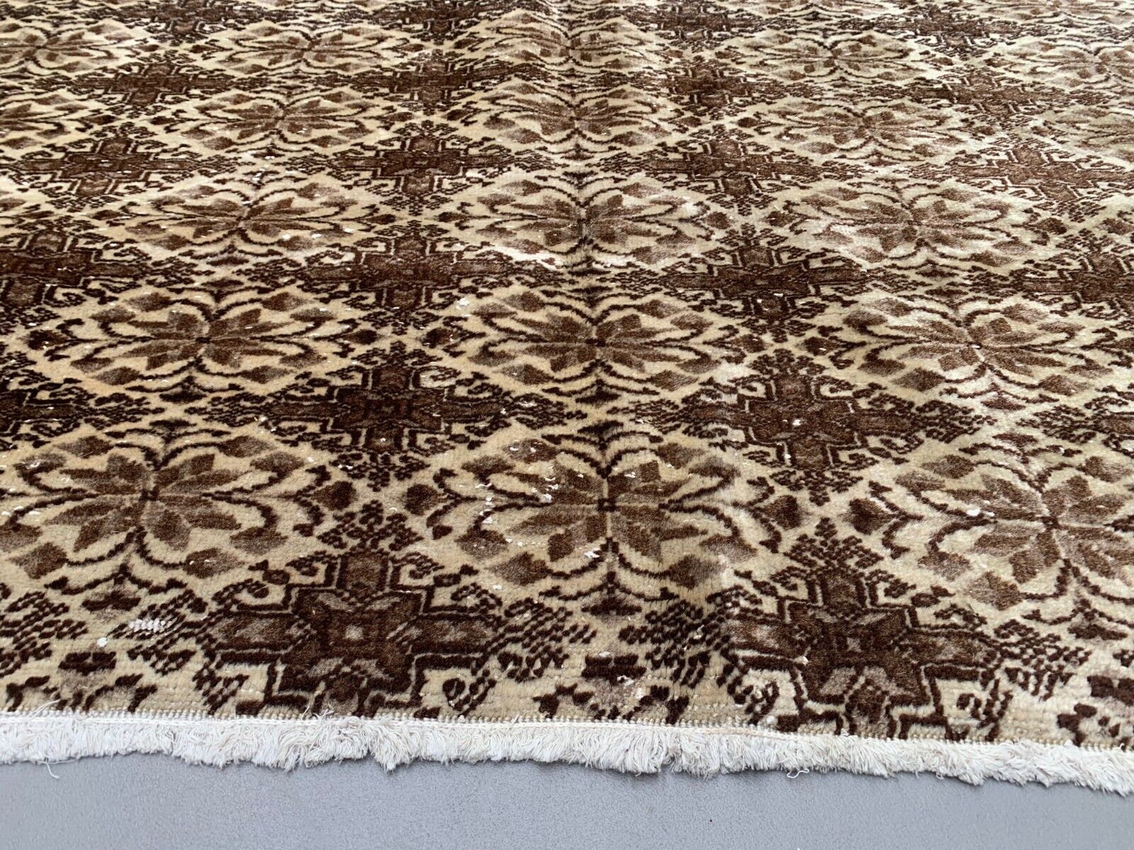 Vintage Turkish Rug 272x200 cm, Tribal Wool Carpet Large