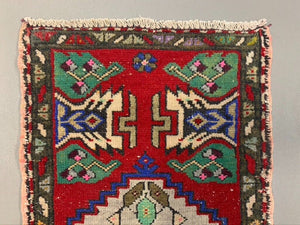 Small Vintage Turkish Rug 93x50 cm, Short Runner, Tribal, Shabby, Mini Carpet