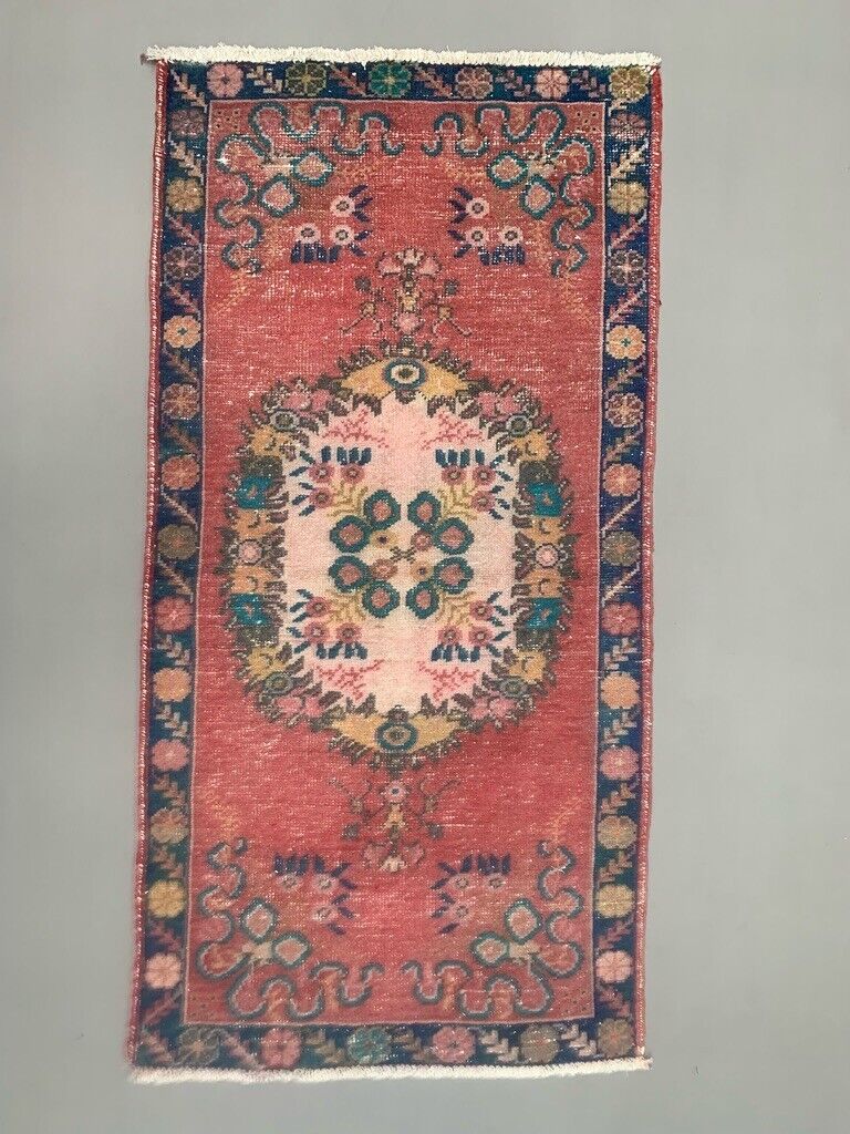 Vintage Turkish Oushak Rug 160x89 cm shabby carpet Ushak Region Medium