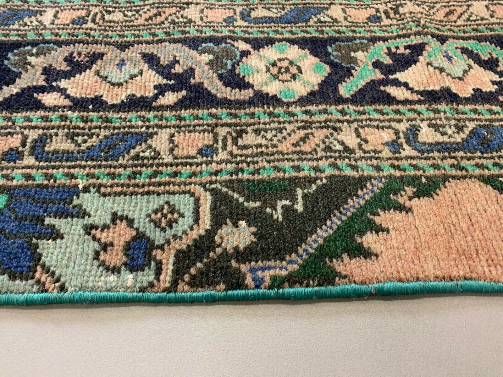 Distressed Turkish Rug 115x68 cm Vintage Shabby, Tribal Red, Green, Brown Small kilimshop.myshopify.com