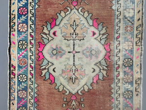 Vintage Turkish Oushak Rug 165x86 cm shabby carpet Ushak Region Medium