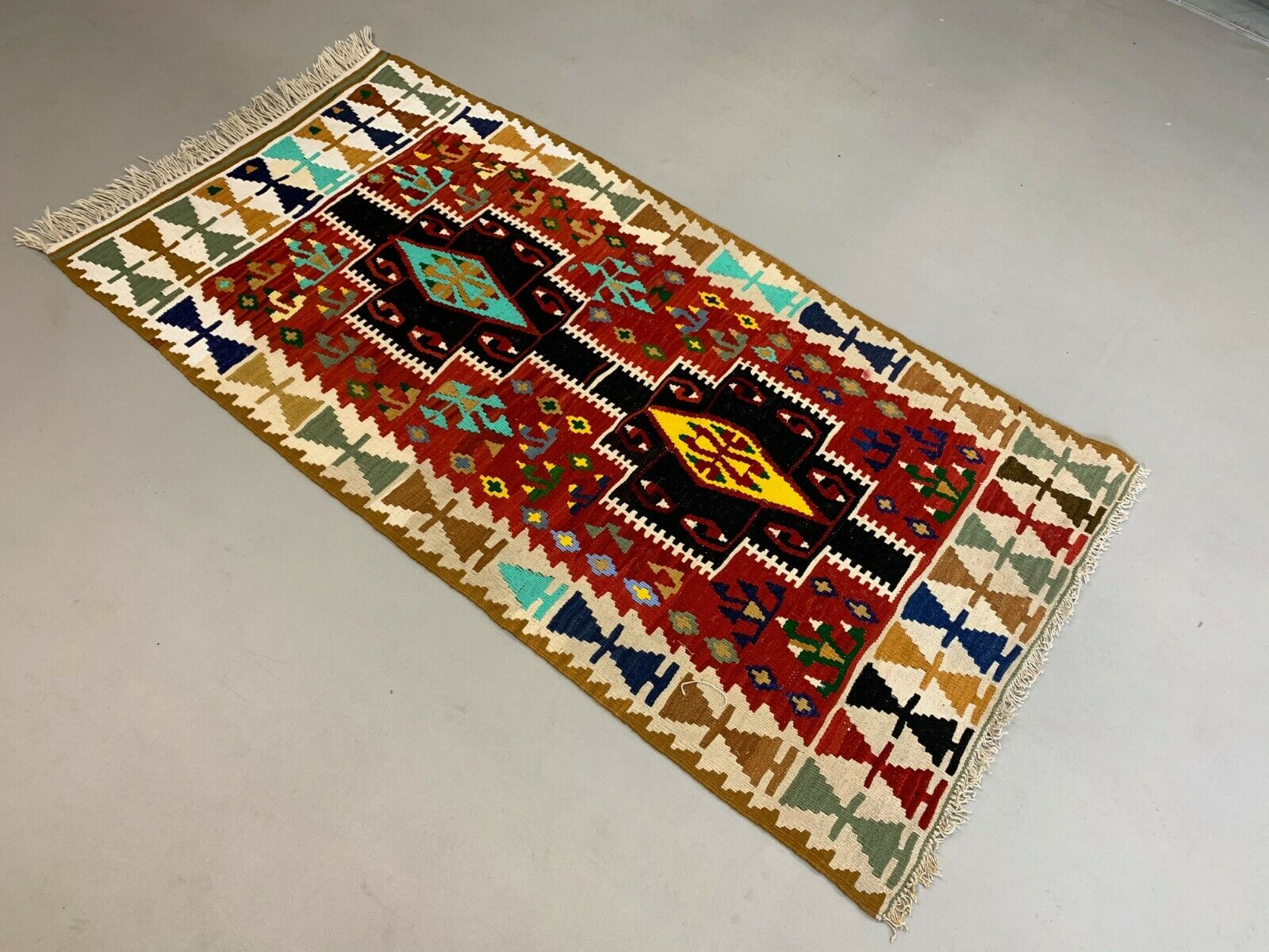 Small Vintage Turkish Kilim 180x93 cm Wool Kelim Rug Red Black Green Blue