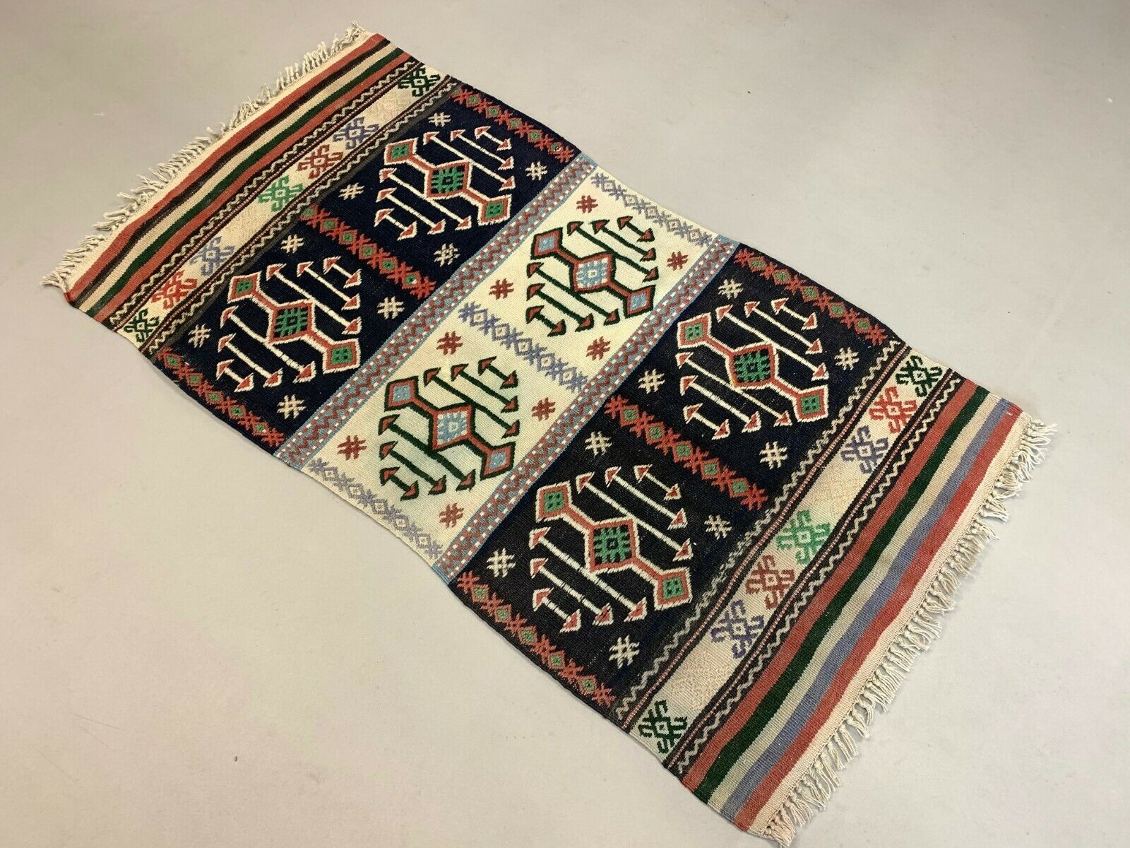 Small Vintage Turkish Kilim 145x80 cm Wool Kelim Rug Red Beige Black