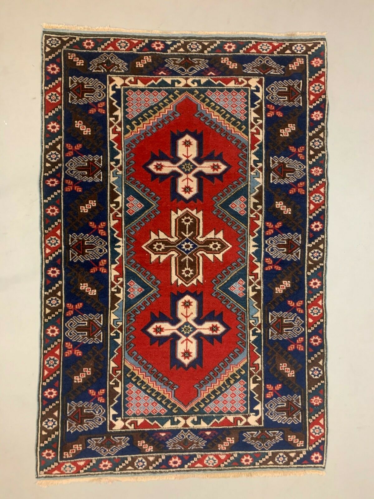 Vintage Turkish Tribal Rug veg dye 195x128 cm Turkish Carpet kilimshop.myshopify.com