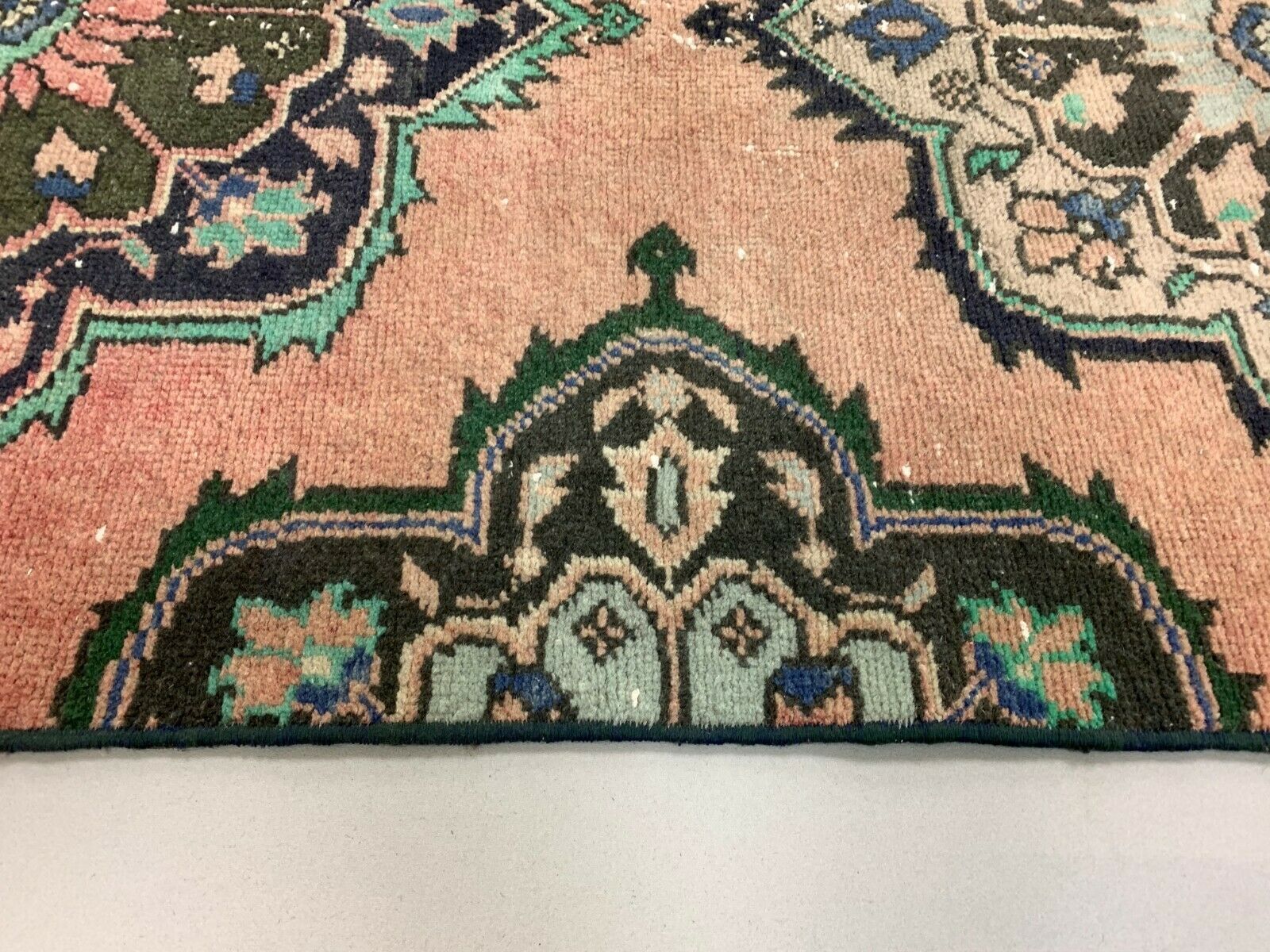 Distressed Turkish Runner 410x80 cm wool Vintage Tribal Rug Pink Green kilimshop.myshopify.com