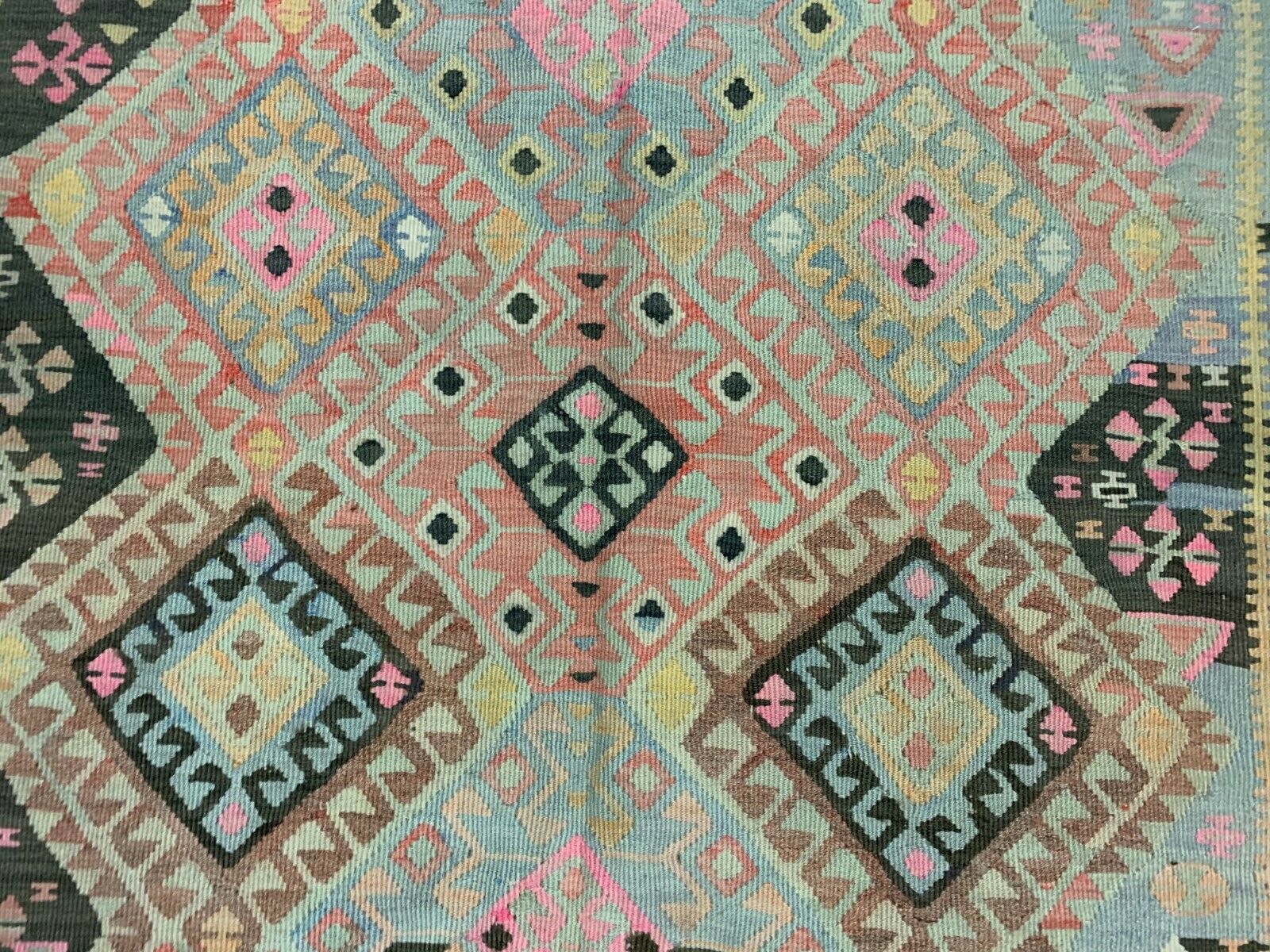 Vintage Turkish Kilim 453x130 cm Wool Kelim Rug Large Wide Runner Pink, Black kilimshop.myshopify.com