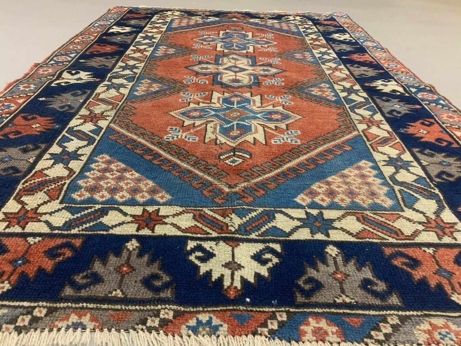 Vintage Turkish Tribal Rug veg dye 175x118 cm Antique Turkish Carpet kilimshop.myshopify.com