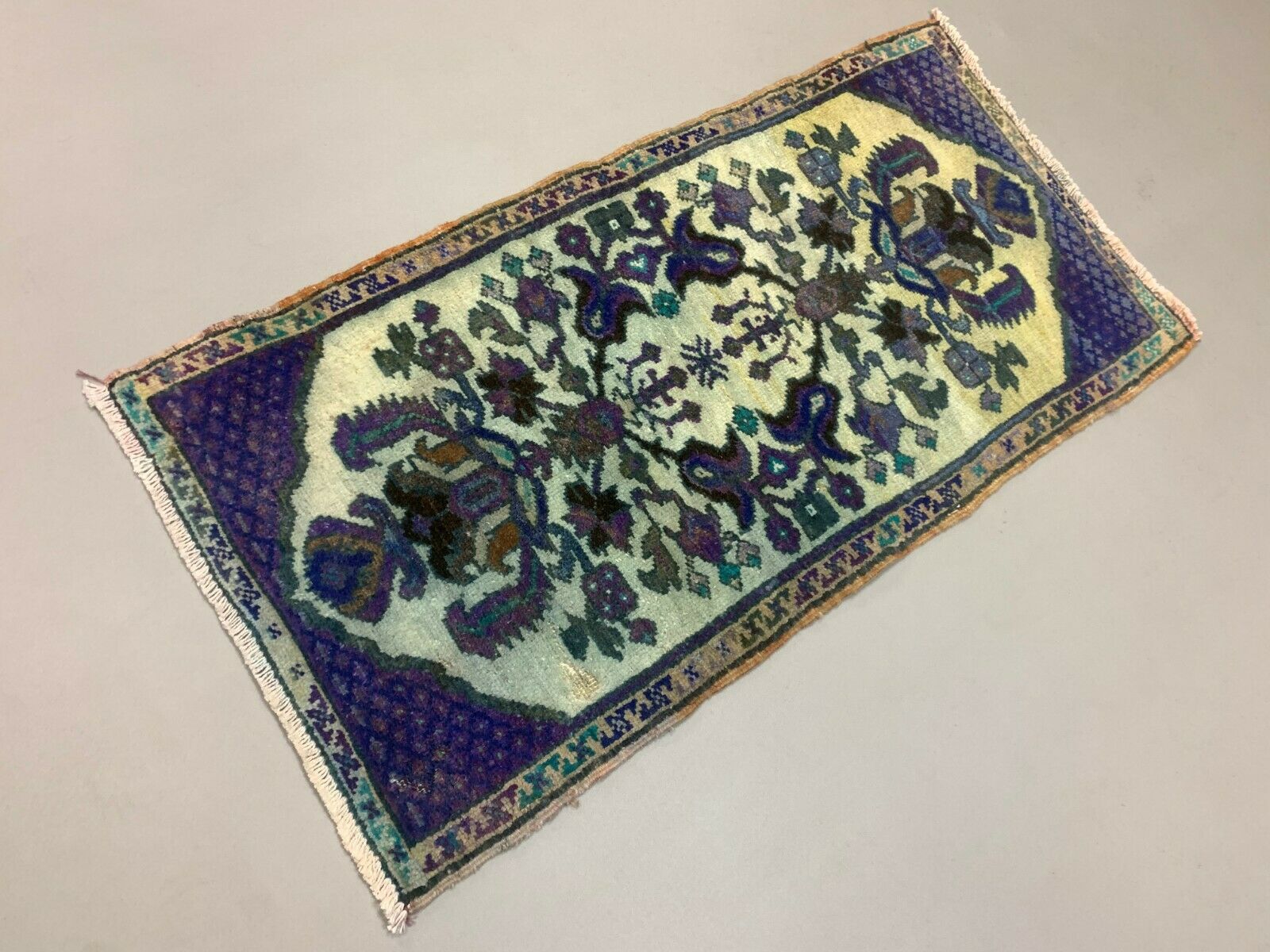 Small Vintage Turkish Rug 95x45 cm, Short Runner, Tribal, Shabby Chic Antiques:Carpets & Rugs kilimshop.myshopify.com