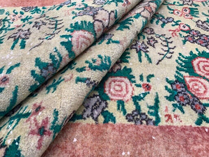 Vintage Turkish Rug 206x135 cm shabby Distressed carpet Medium